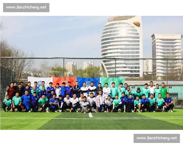 草根足球不是 “避管挡箭牌”：规范方能长青